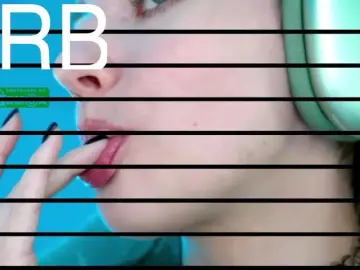 Bongacams Free Live Porn of -VikkiL0vesCheese-