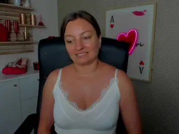 Bongacams Sex Cam of angelaLove13