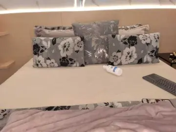 Bongacams Watch Live Sex Cams of SolAvelar