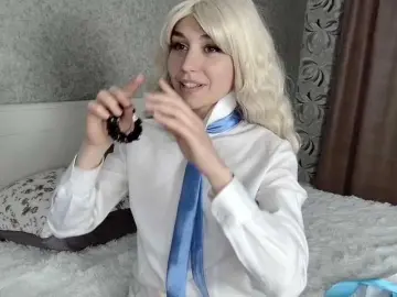 Bongacams Sex Cam of MillaLunaStiy
