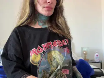 iiixbostonxiii from bongacams
