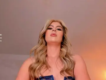 Bongacams Watch Live Sex Cams of MiaSilvaX