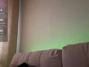 lololozhechka from bongacams