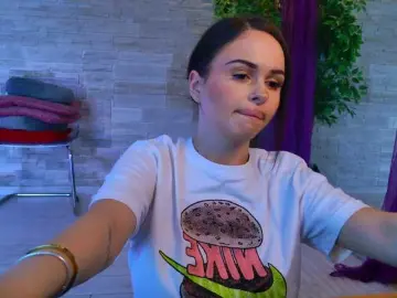 Bongacams Free Live Porn of HannahIsabellee