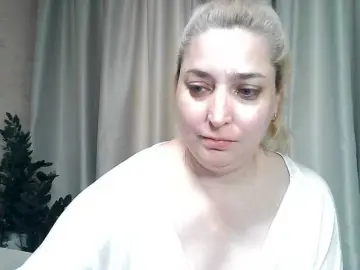Bongacams Watch Live Sex Cams of KickaIricka