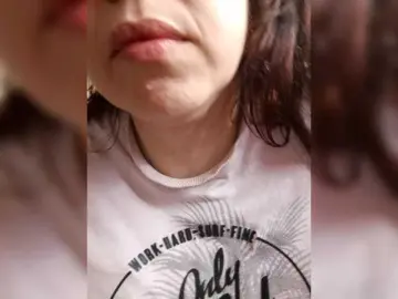 Bongacams Live Sex Cam of SweetDimond5