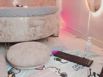 Bongacams Live Sex of nylaroyale