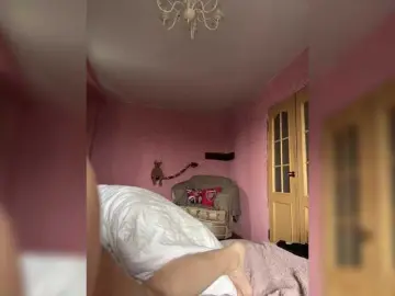 Bongacams Sex Chat of enchantressss