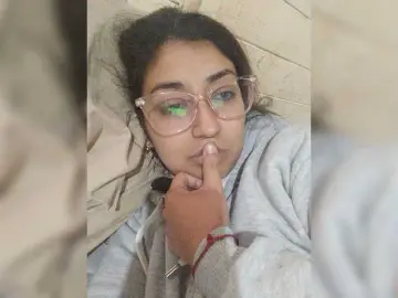 Bongacams Watch Live Sex Cams of Emmalux1-2