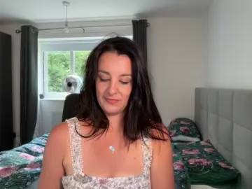 Bongacams Free Live Porn of magicinabox