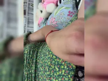 Bongacams Live Sex Cam of CreamRaspberrya