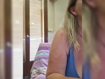 Bongacams Watch Live Sex Cams of JennaDeluxe