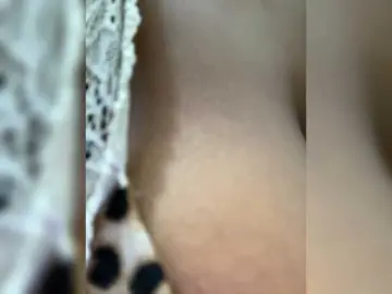 Bongacams Free Live Porn of Curvy-maxy9