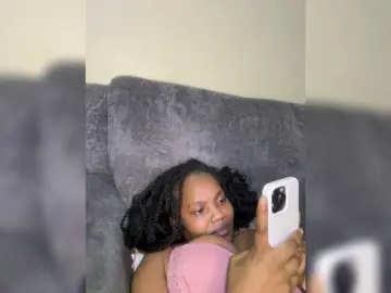 Bongacams Live Sex of Curvy-maxy9