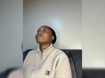Bongacams Best Webcam of Curvy-maxy9