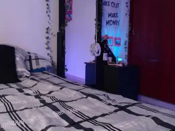 Bongacams Watch Live Sex Cams of littlekayla