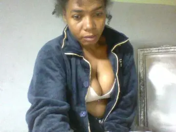 Florecia1 from bongacams