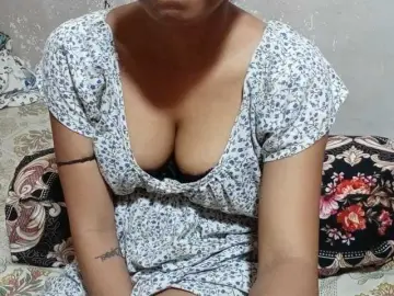 Bongacams Free Porn Cam of poulomidass