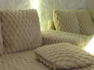 Bongacams Watch Live Sex Cams of Moniqque