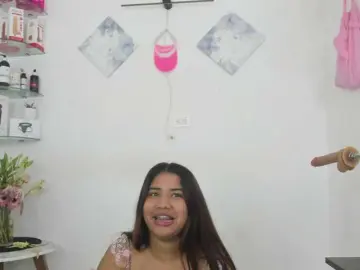 Bongacams Free Live Porn of curvylattina