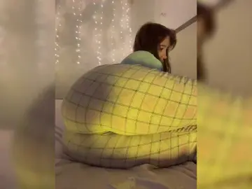 Bongacams Live Sex of LittleDelora