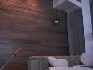 Bongacams Sex Cam of XenaBloom