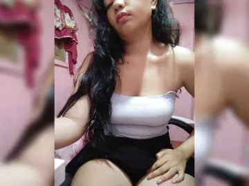 Bongacams Free Porn Cam of XXhornywetprincess99XX