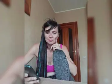 Hellenalonenochka from bongacams