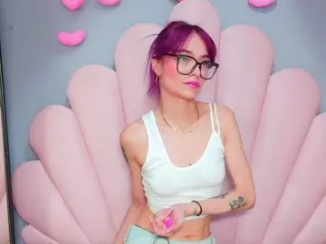 Bongacams Live Sex of LUCYMILLER