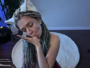 Bongacams Watch Live Sex Cams of bySOVA