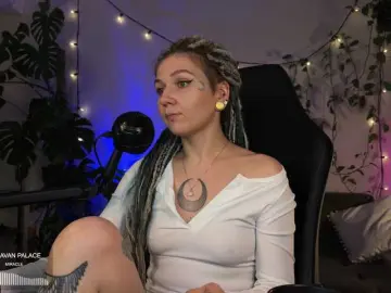 Bongacams Watch Live Sex Cams of bySOVA