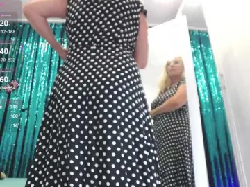 EvelynDreamy from bongacams