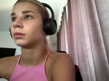 TracieSebron from bongacams