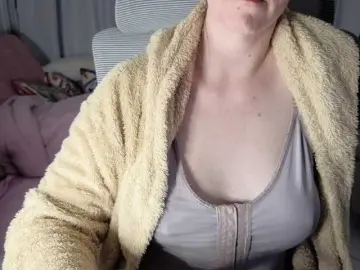 Bongacams Sex Chat of CreamyWoman
