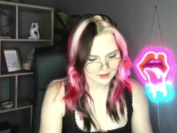 Bongacams Private Sex Chat of SweetLilyxo