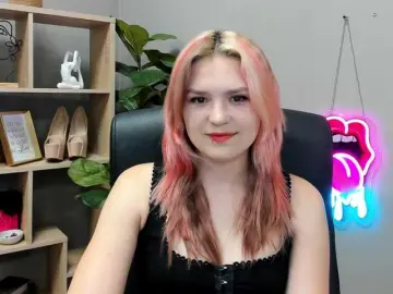 Bongacams Free Porn Cam of SweetLilyxo