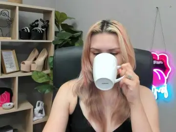 Bongacams Private Sex Chat of SweetLilyxo