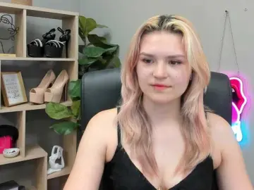 Bongacams Adult Webcam of SweetLilyxo
