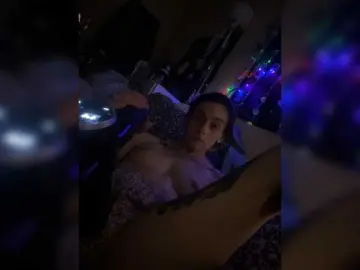 Bongacams Live Sex Cam of Brujaxgrey