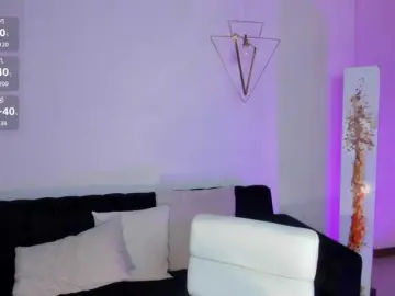 Bongacams Live Sex Cam of NiaHolland