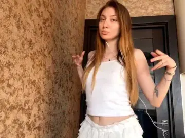 Bongacams Watch Live Sex Cams of MyrticeDollen