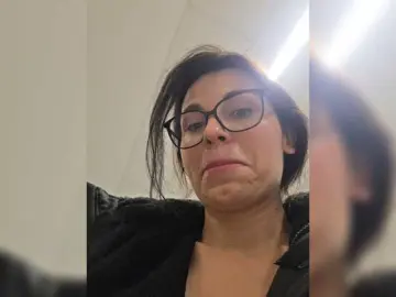 Bongacams Free Porn Cam of SophieMary