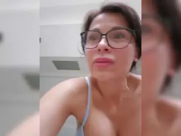 Bongacams Private Sex Chat of SophieMary
