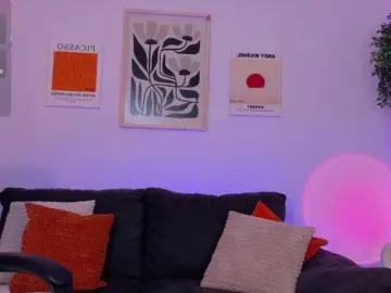 Bongacams Watch Live Sex Cams of ViolettCastel