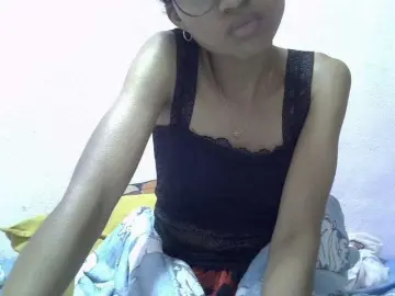 Yalane from bongacams