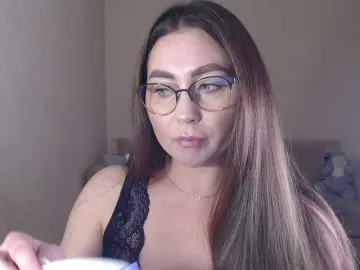 Bongacams Nude Webcam of bigstarxxx