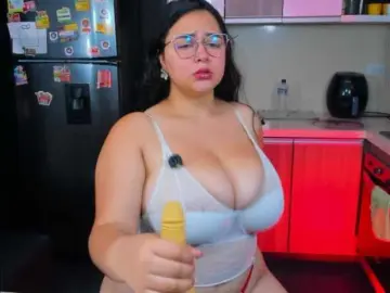 Bongacams Adult Webcams of LunaaHatzel