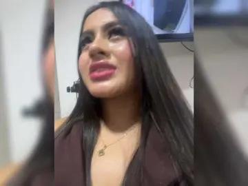 Bongacams Watch Live Sex Cams of SamanthaaBrownn