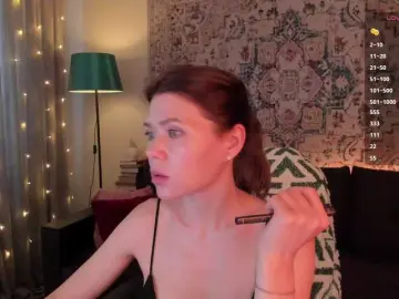 MyLittlegi from bongacams
