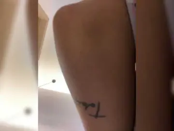 Bongacams Free Porn Cam of APRILHILL